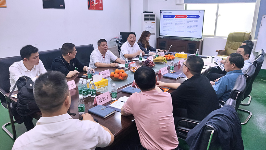 岳陽市華容縣陶偉軍書記赴廣東招商考察 蒞臨日精智能參觀指導